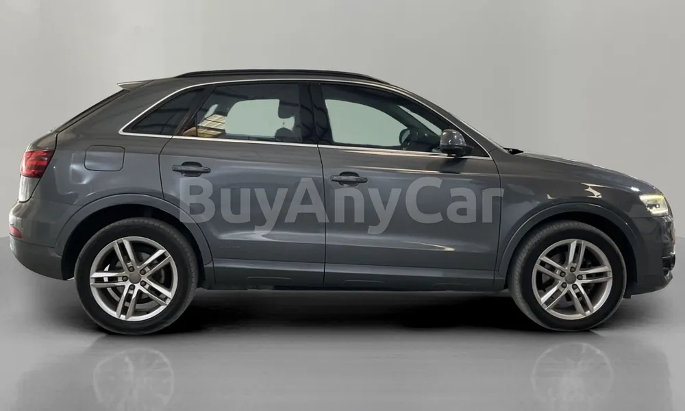 Vehicle photo 3