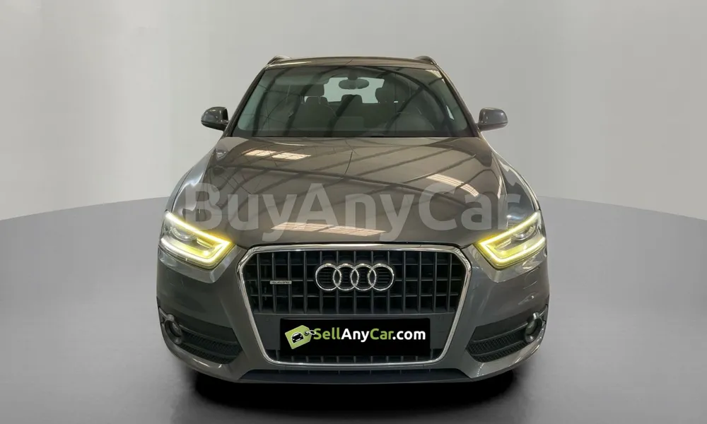 Vehicle photo 1