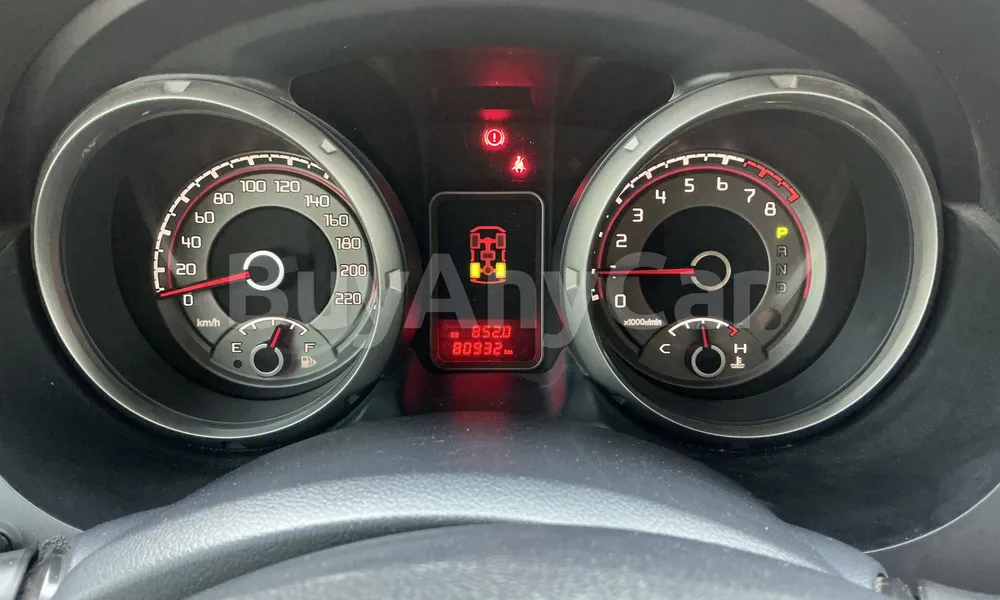 Vehicle photo 7