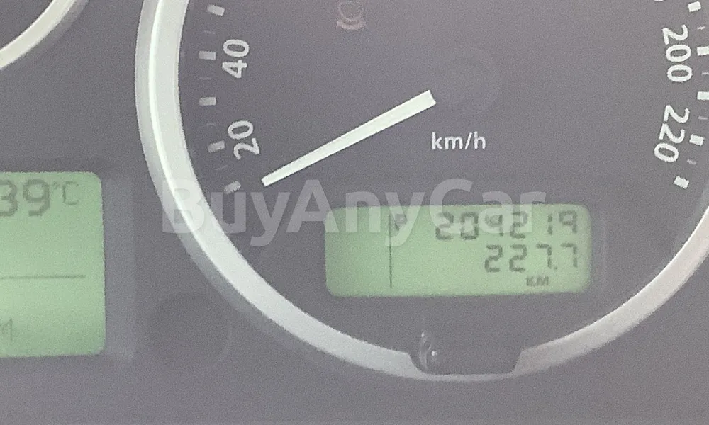 Vehicle photo 7