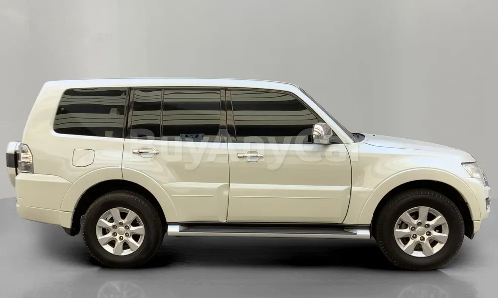 Vehicle photo 3