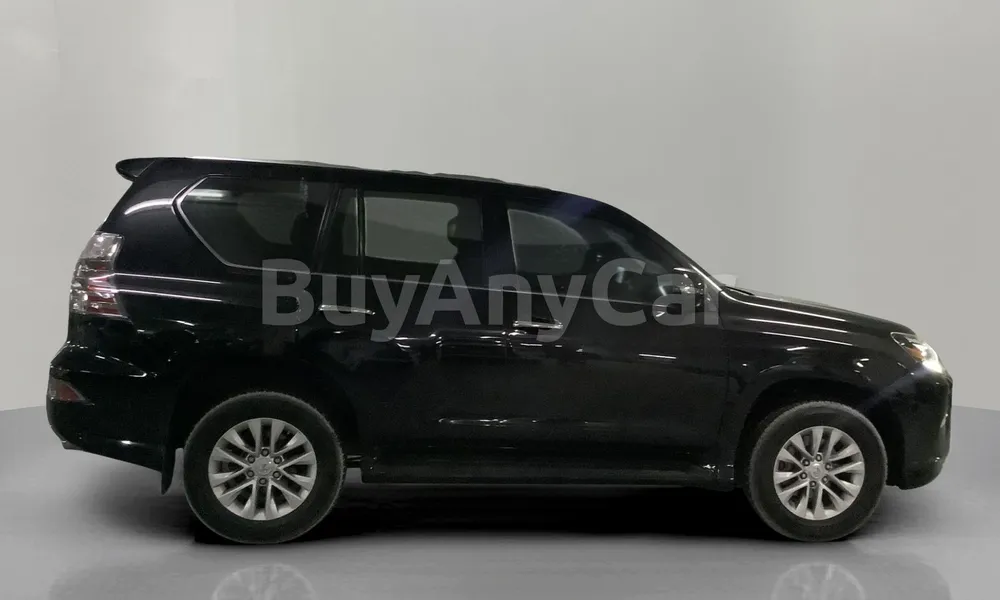 Vehicle photo 3