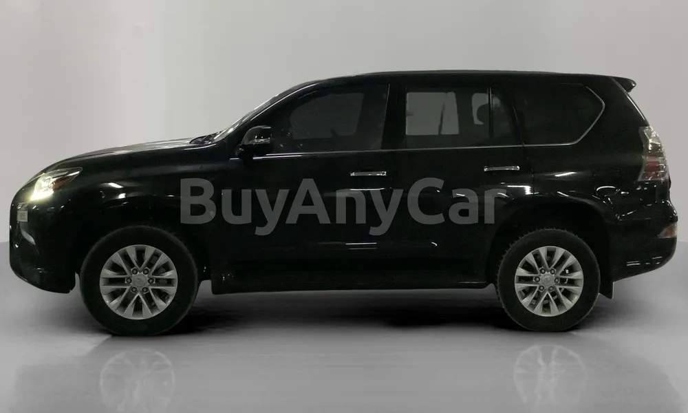 Vehicle photo 4