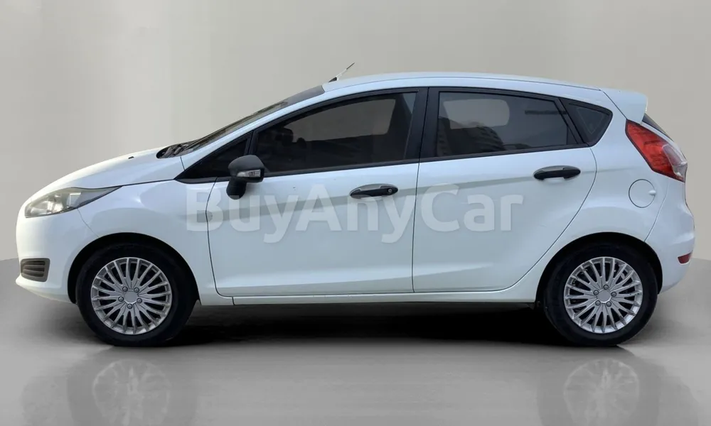 Vehicle photo 4
