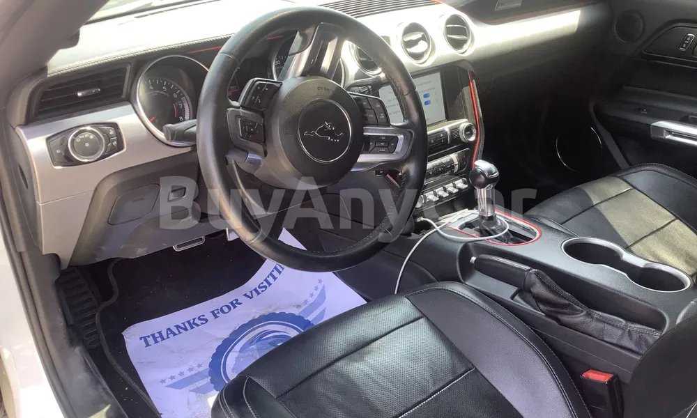 Vehicle photo 8