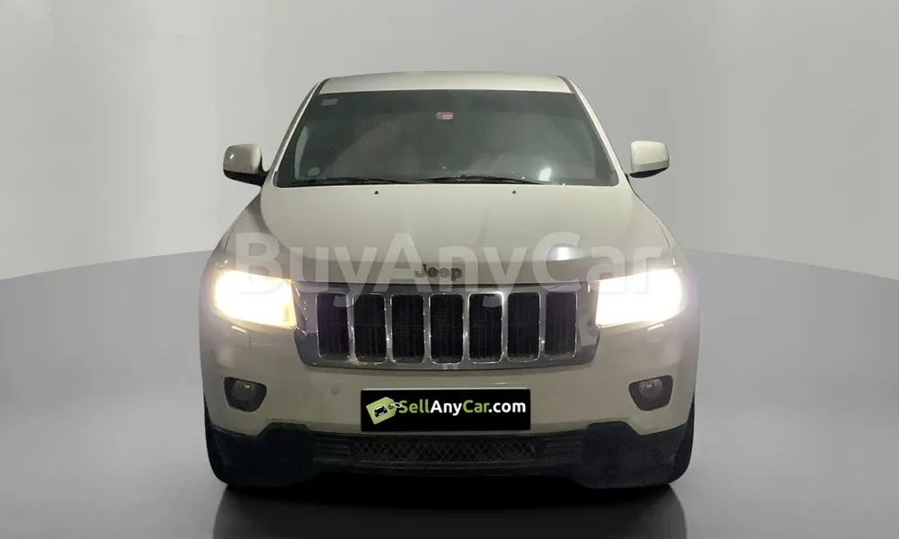 Vehicle photo 1