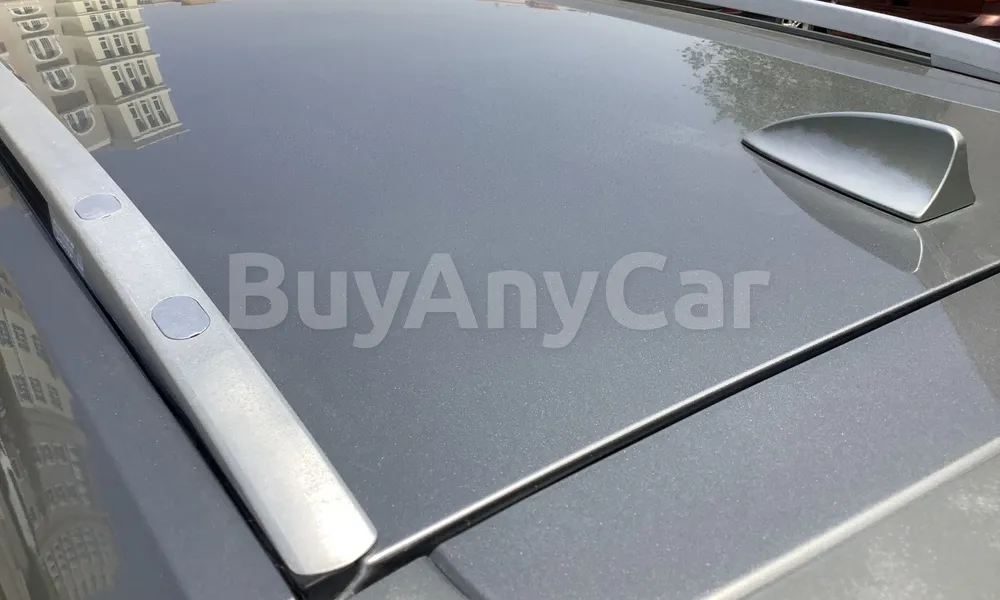 Vehicle photo 6
