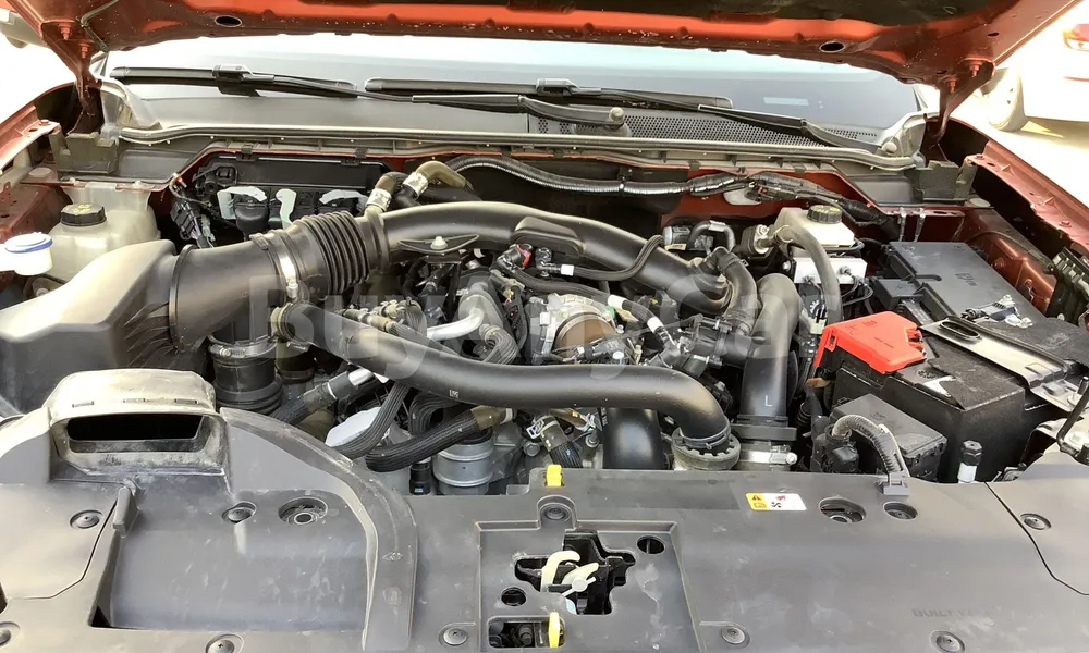 Vehicle photo 6
