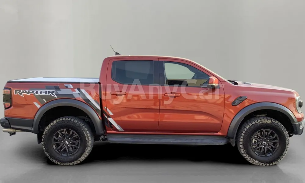Vehicle photo 3