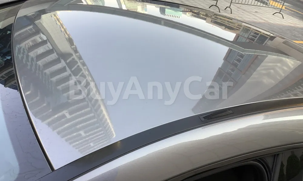 Vehicle photo 5