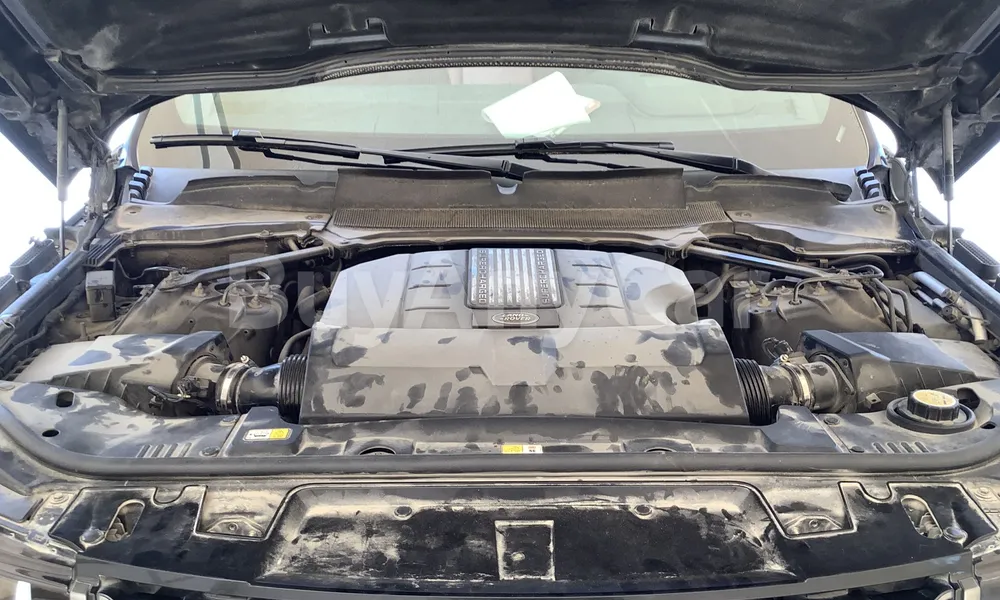 Vehicle photo 7