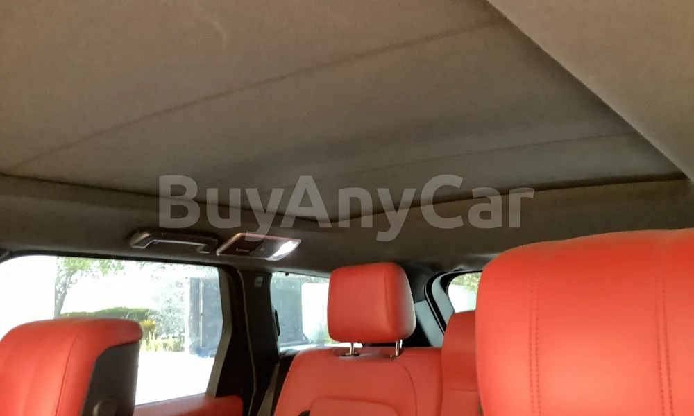 Vehicle photo 9