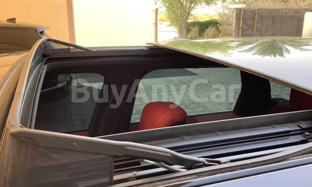 Vehicle photo 5