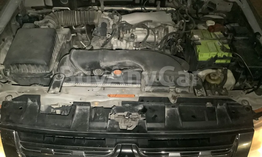 Vehicle photo 6