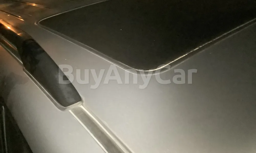 Vehicle photo 5