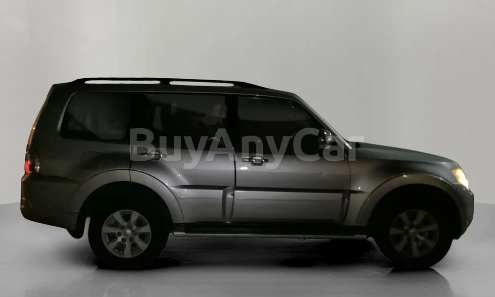 Vehicle photo 3