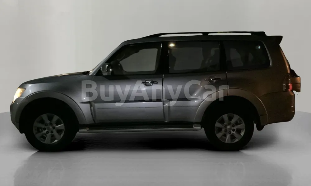 Vehicle photo 4
