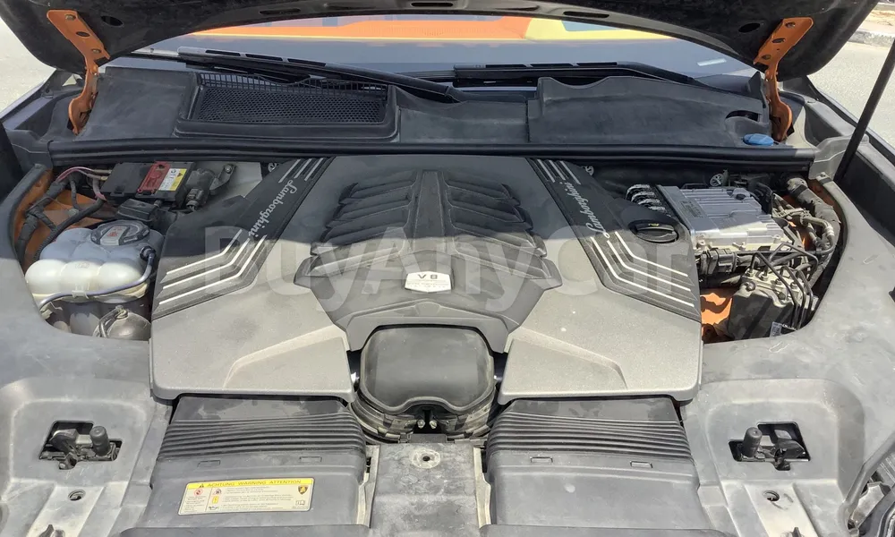 Vehicle photo 6