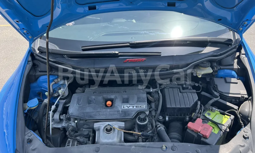 Vehicle photo 6