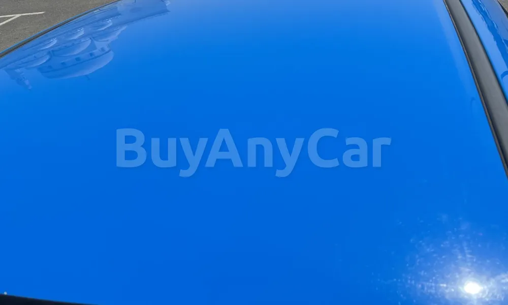 Vehicle photo 4