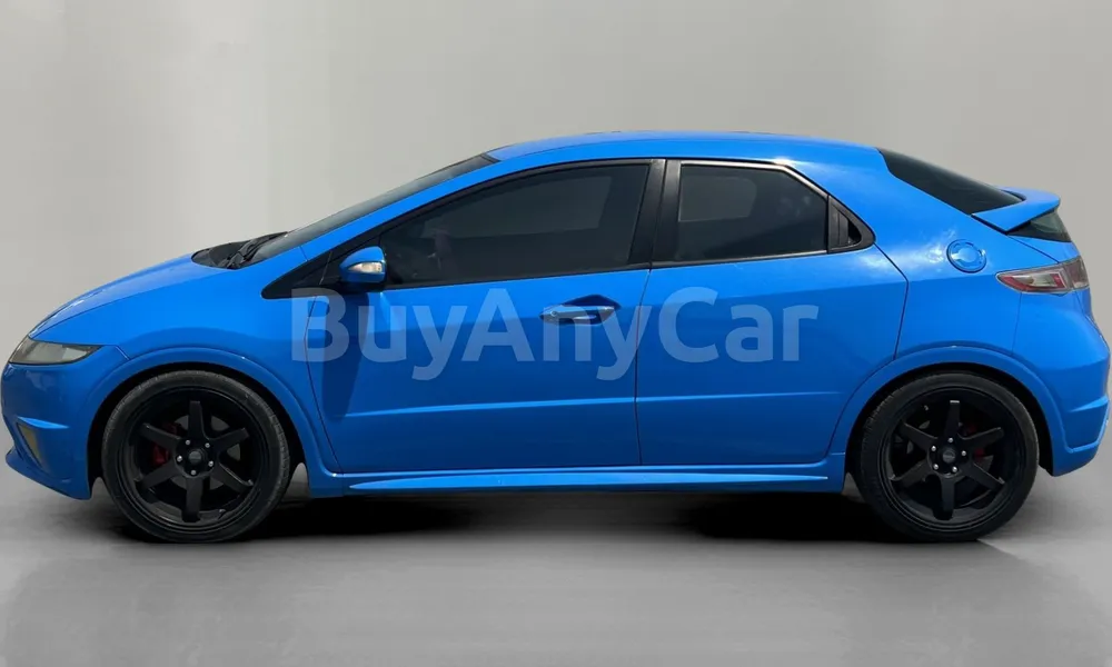Vehicle photo 5