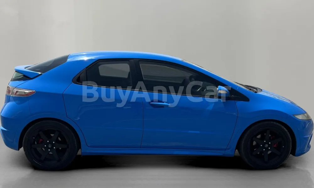 Vehicle photo 3