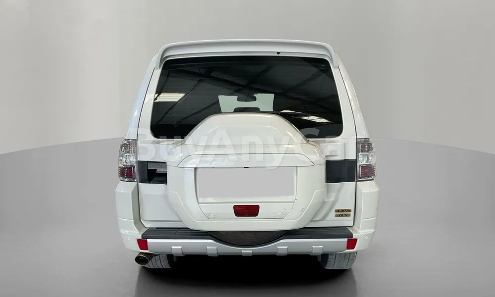Vehicle photo 2