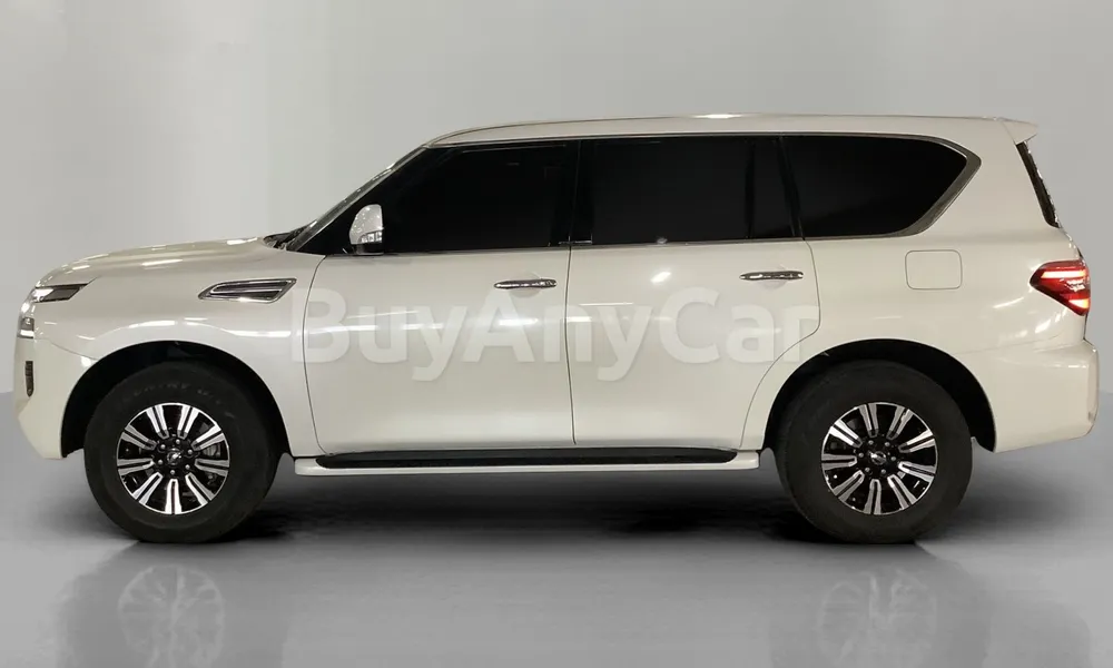 Vehicle photo 5