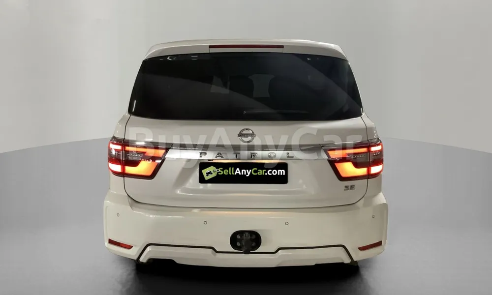 Vehicle photo 2