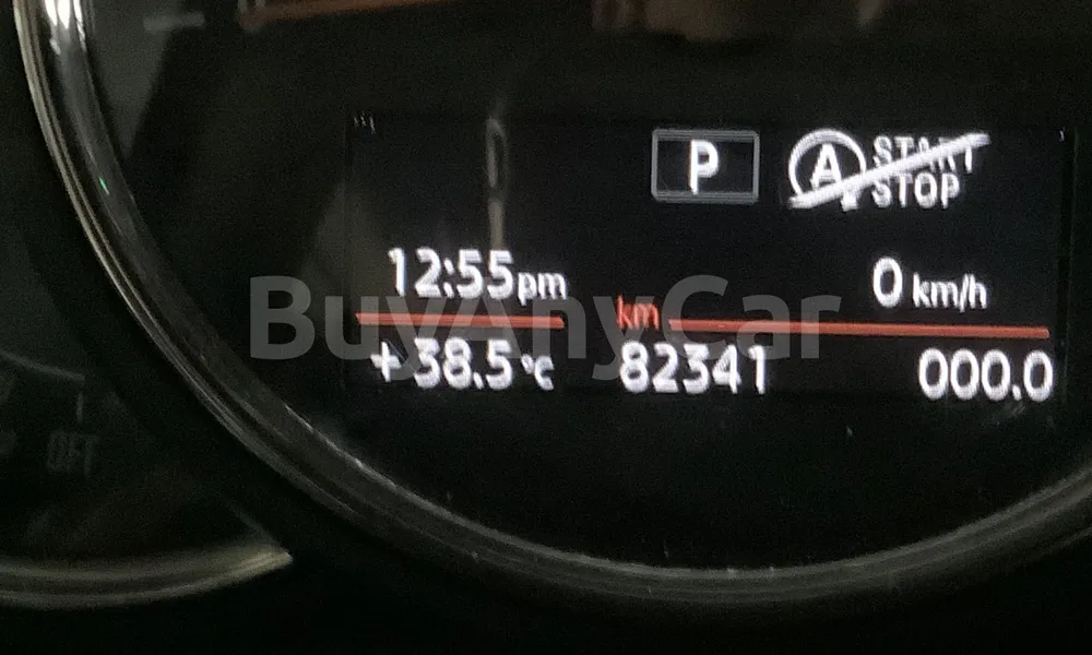 Vehicle photo 6