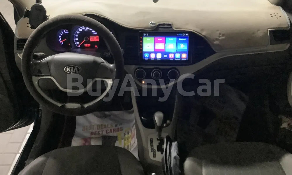 Vehicle photo 9