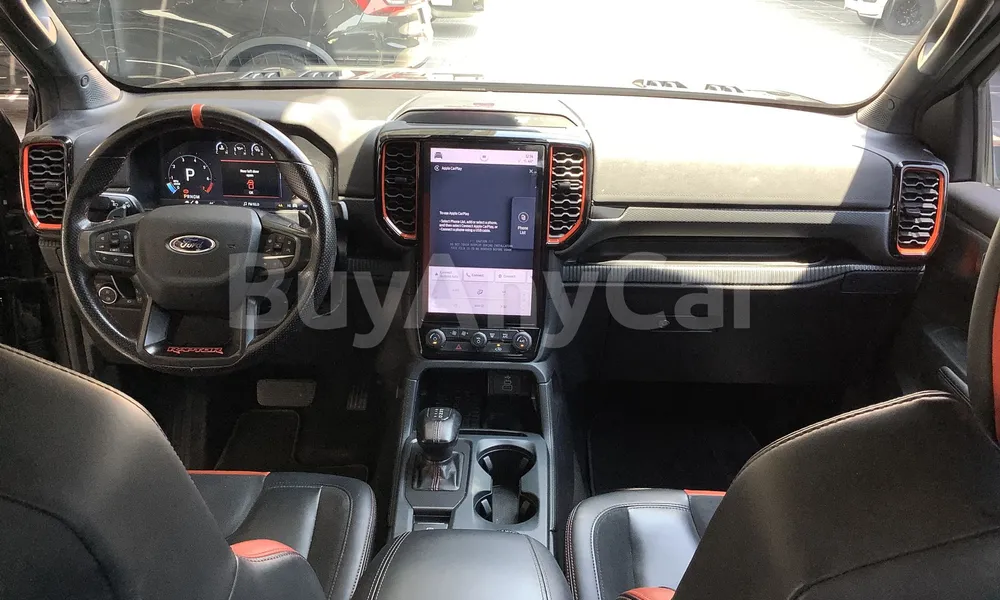 Vehicle photo 8