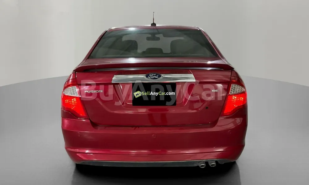 Vehicle photo 2