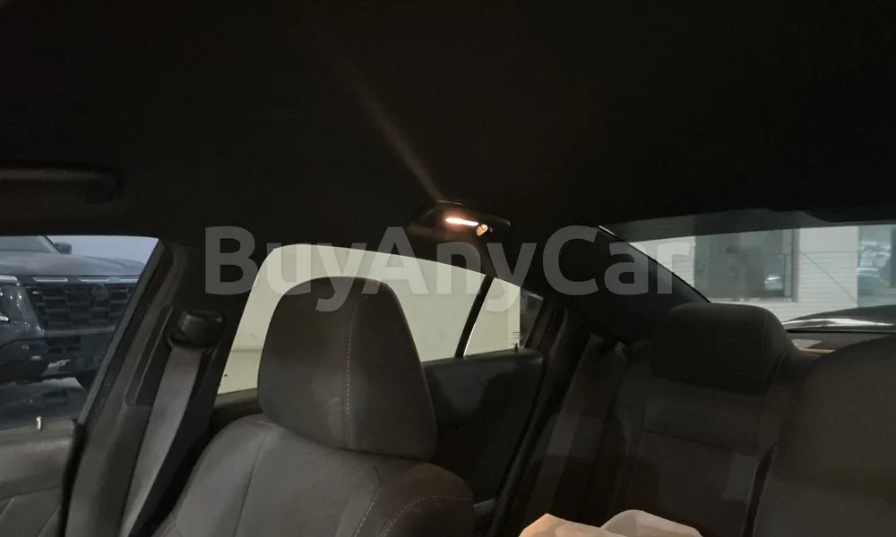 Vehicle photo 10