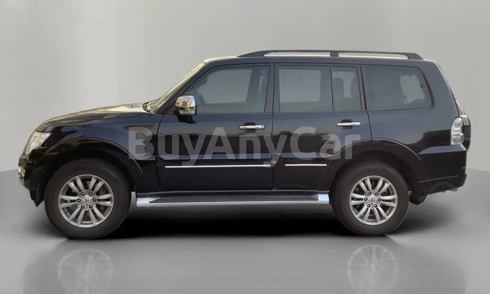 Vehicle photo 4
