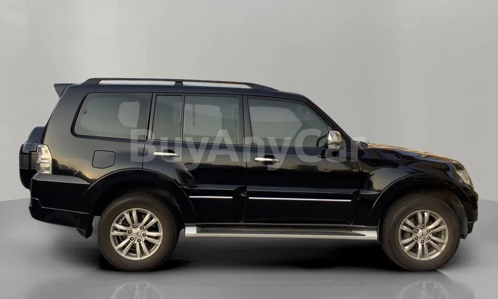 Vehicle photo 3