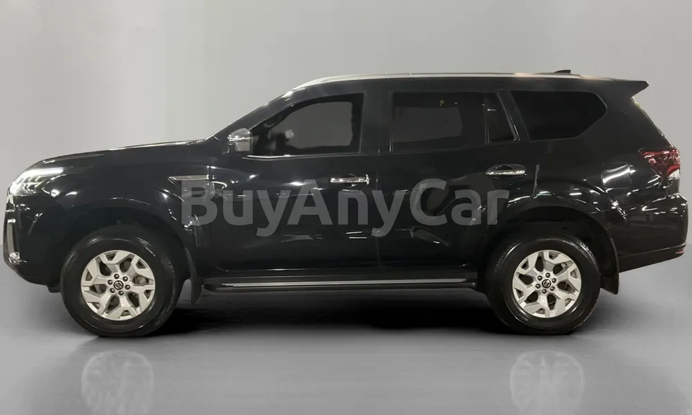 Vehicle photo 4