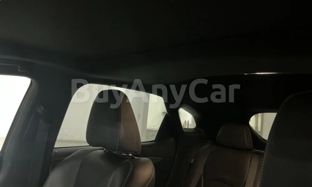Vehicle photo 9