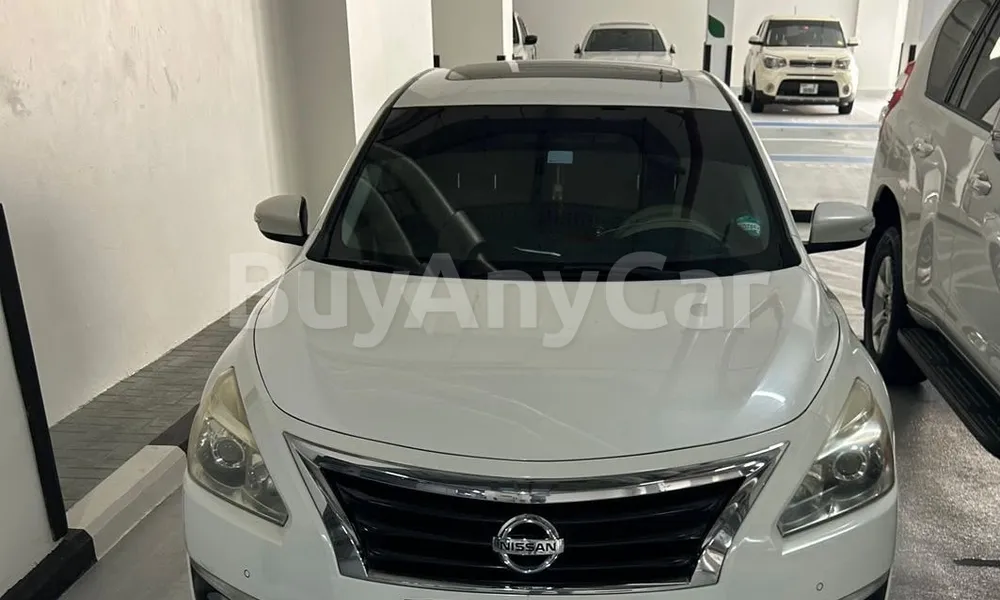Vehicle photo 4
