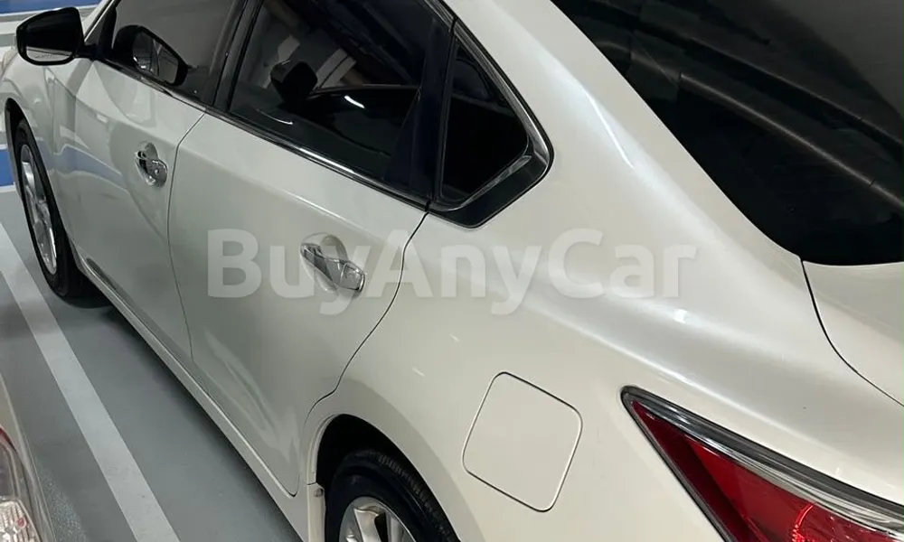 Vehicle photo 5