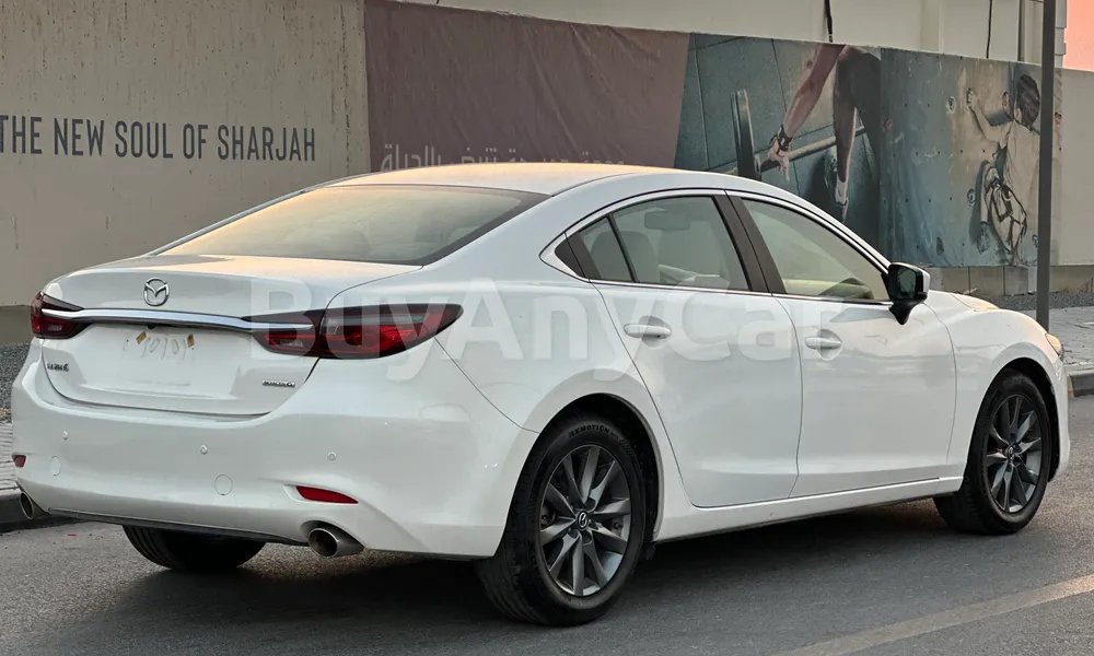 Vehicle photo 5