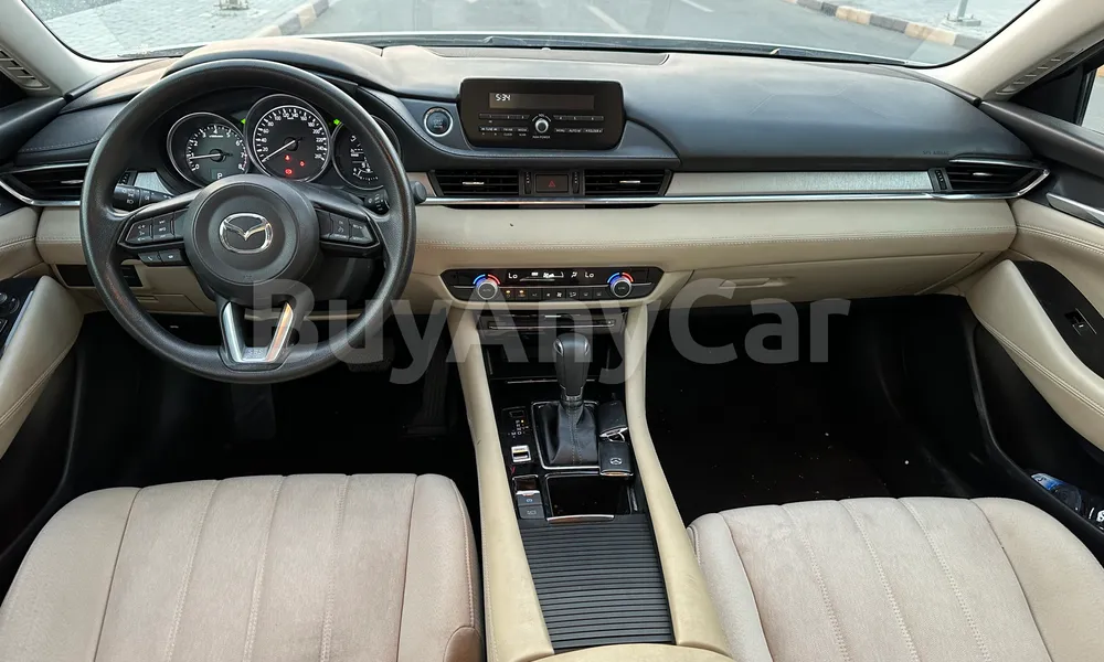 Vehicle photo 9