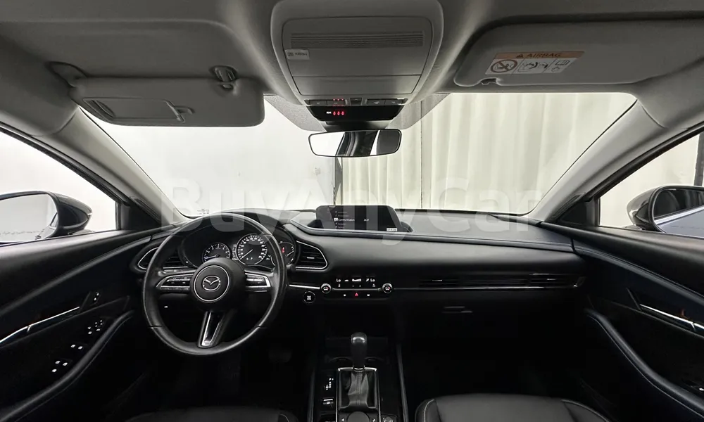 Vehicle photo 8
