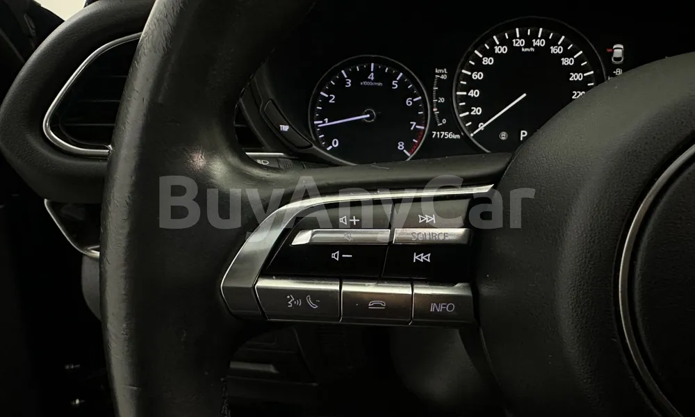 Vehicle photo 13