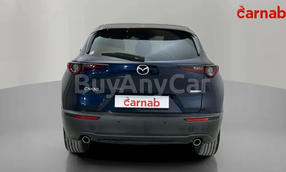 Vehicle photo 2