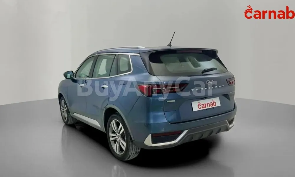 Vehicle photo 6