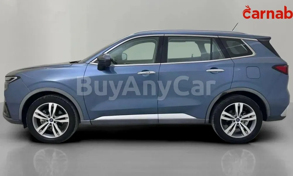 Vehicle photo 3