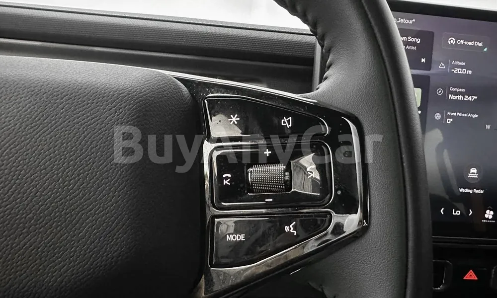 Vehicle photo 10
