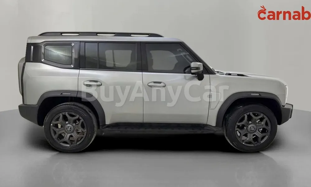 Vehicle photo 3