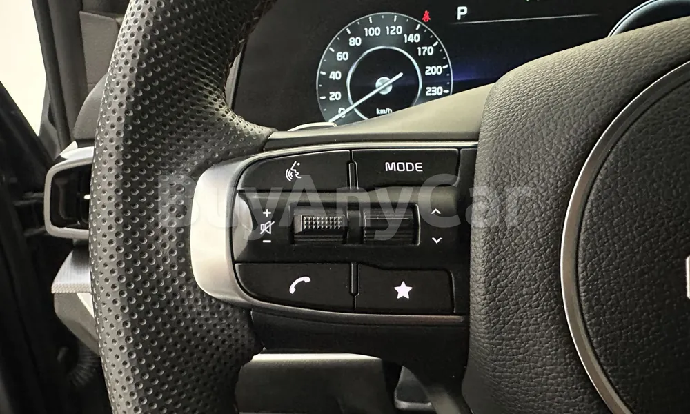 Vehicle photo 11